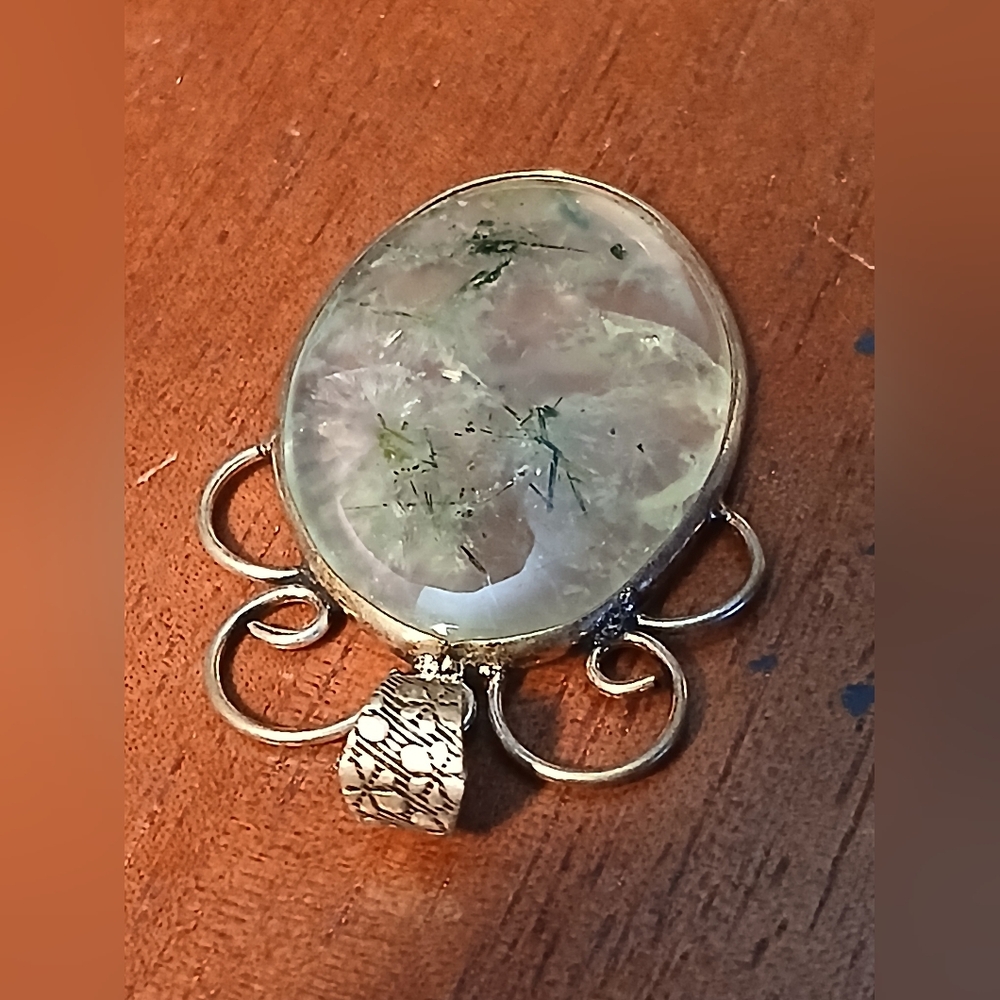 Oval Prehnite Moss Agate Pendant in Silver Plated Setting - Green - Picture 6 of 10